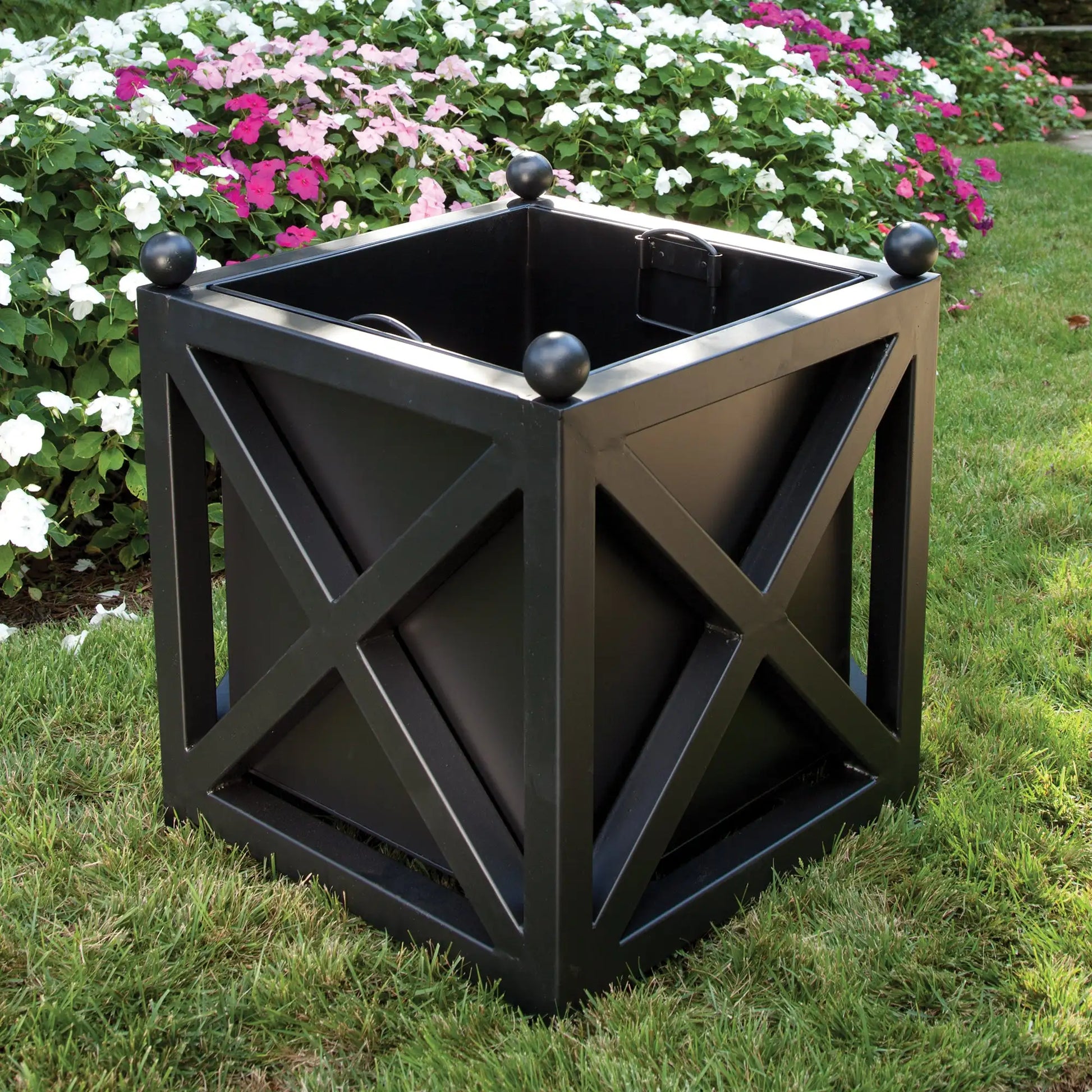 PARIS PLANTER - view 2