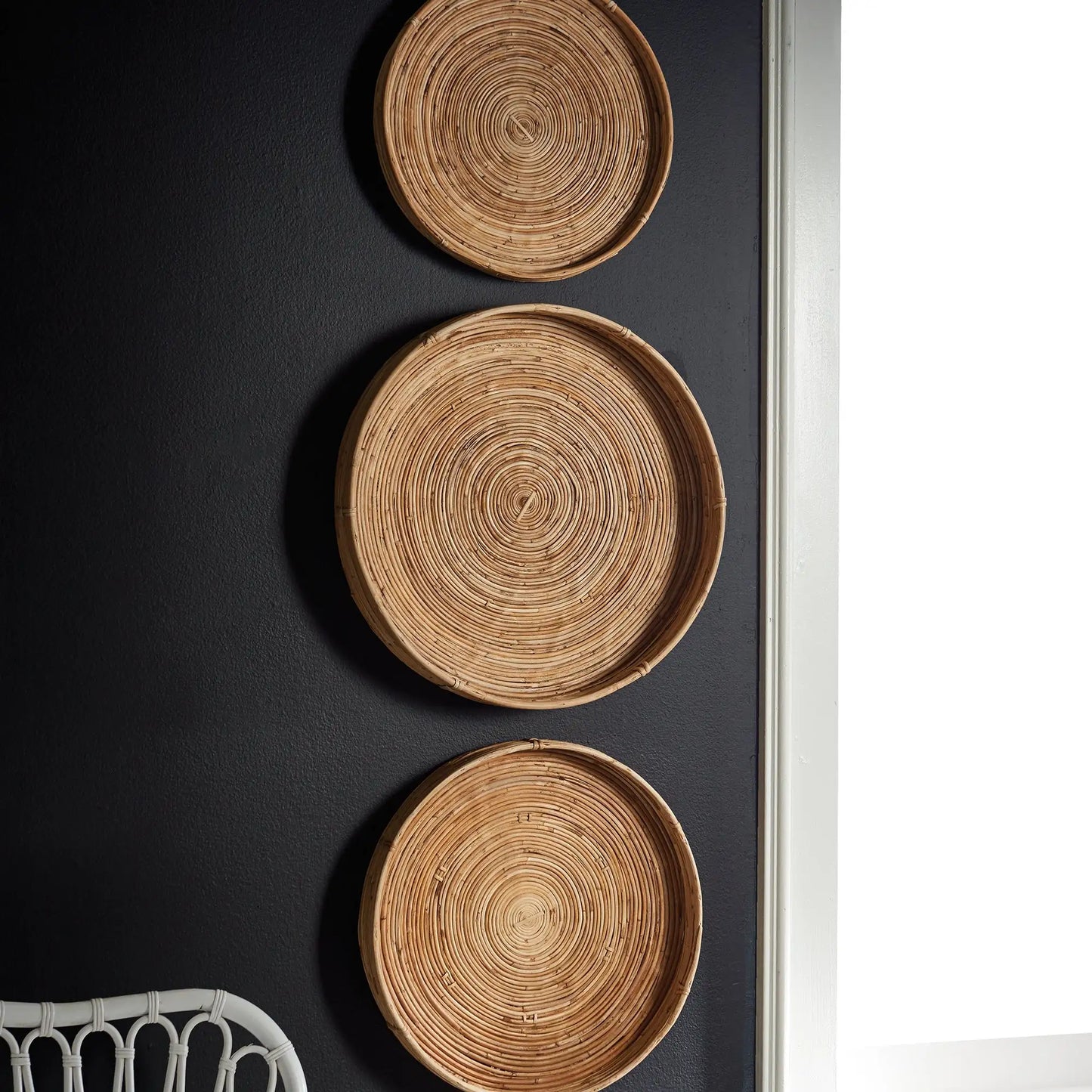 CANE RATTAN ROUND TRAYS, SET OF 3 - view 2