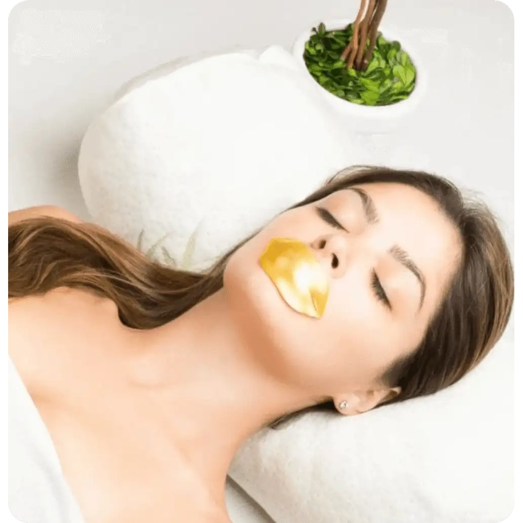 Martinni Beauty Lip Plump Gel Mask, 3-pack of gold-infused gel lip masks for plumping and smoothing