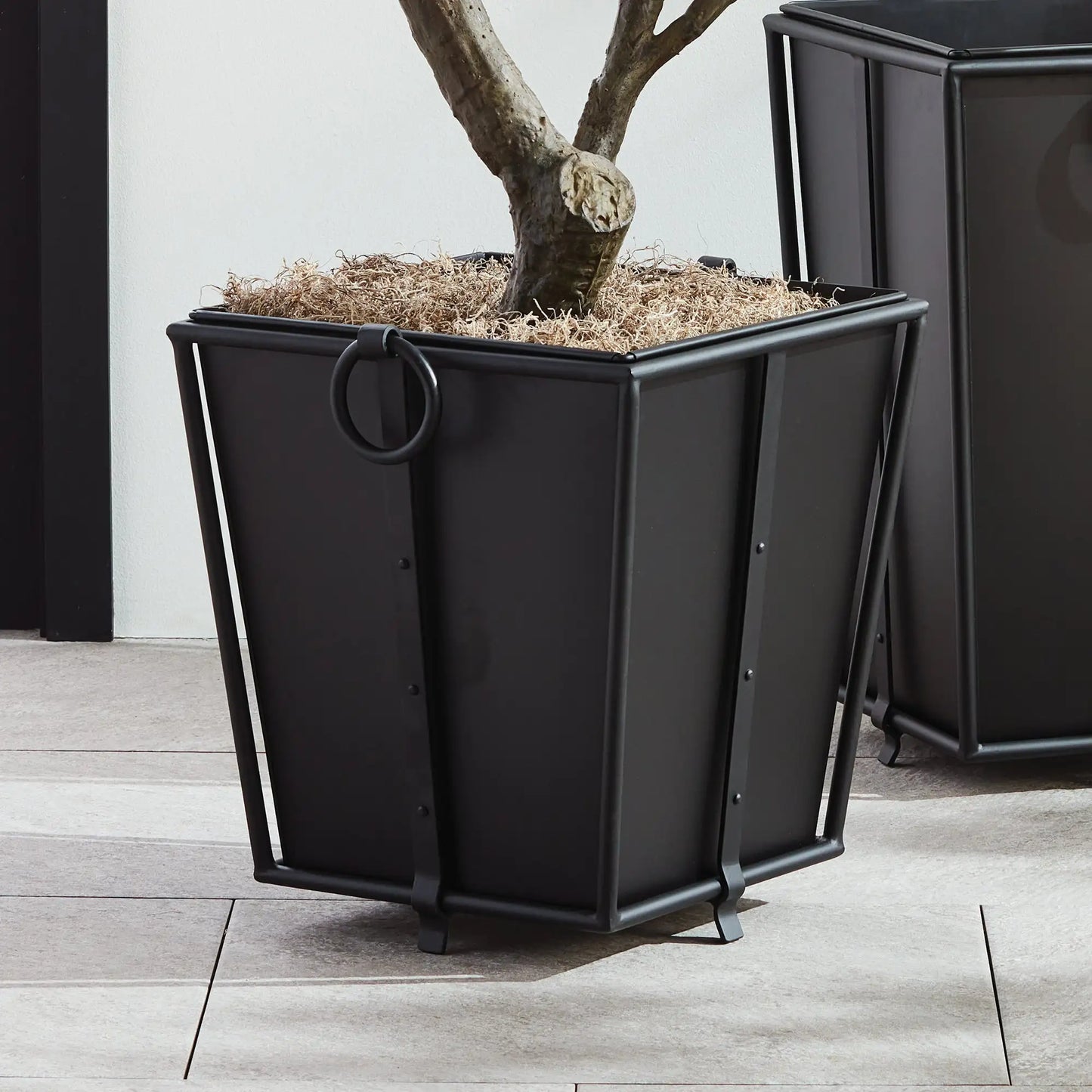 CALLAHAN TAPERED PLANTER SMALL - view 2
