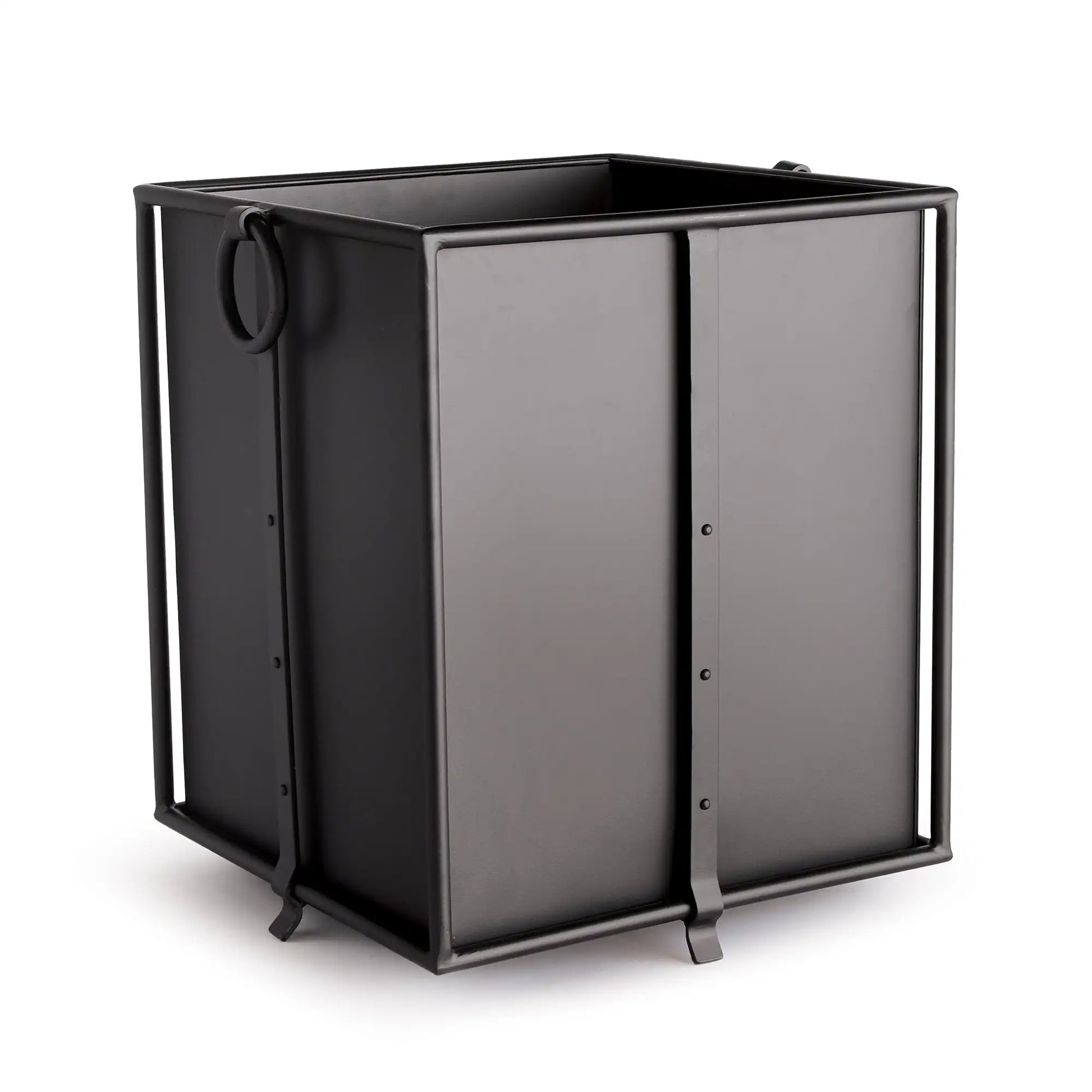 CALLAHAN SQUARE PLANTER