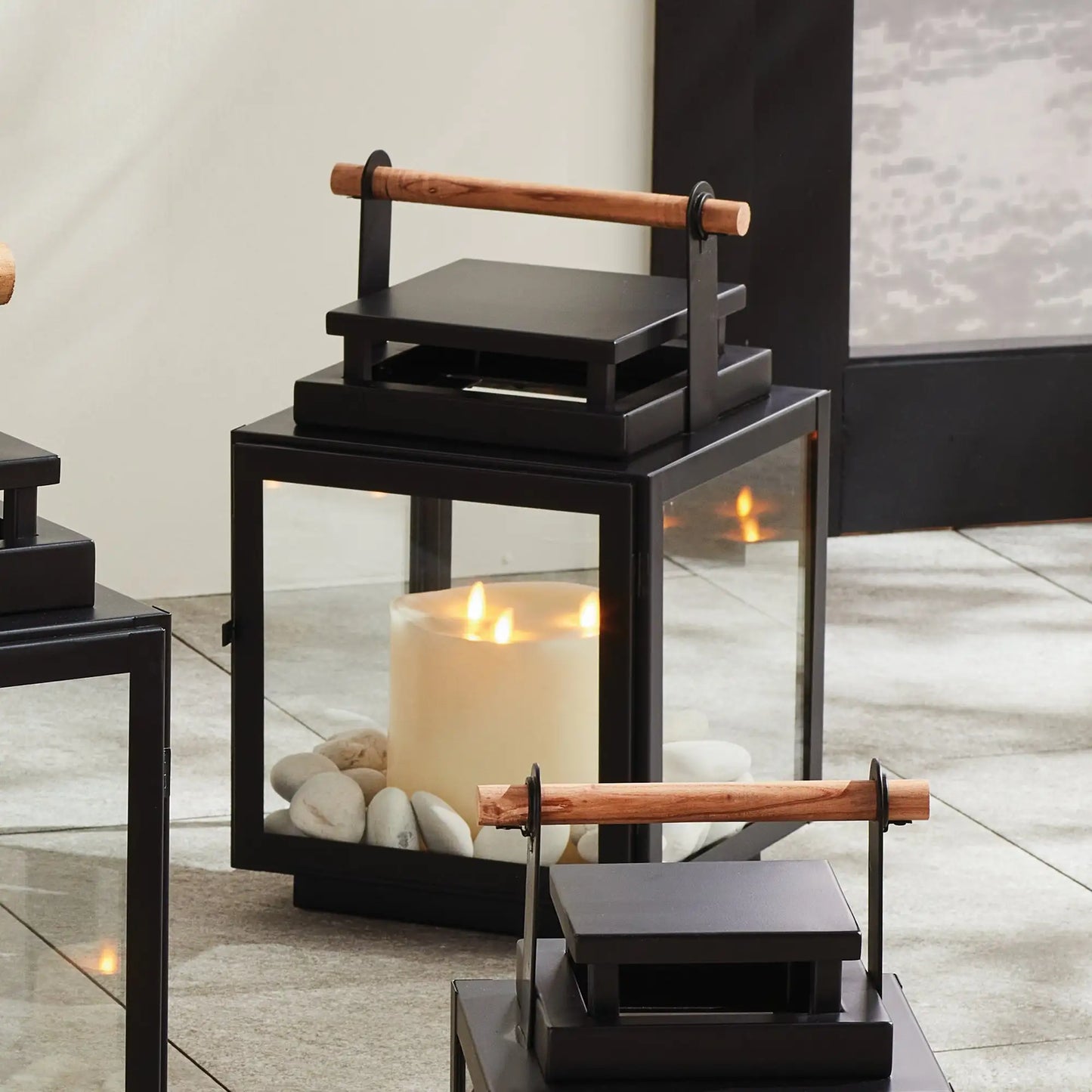 ADWIN OUTDOOR LANTERN MEDIUM - view 2
