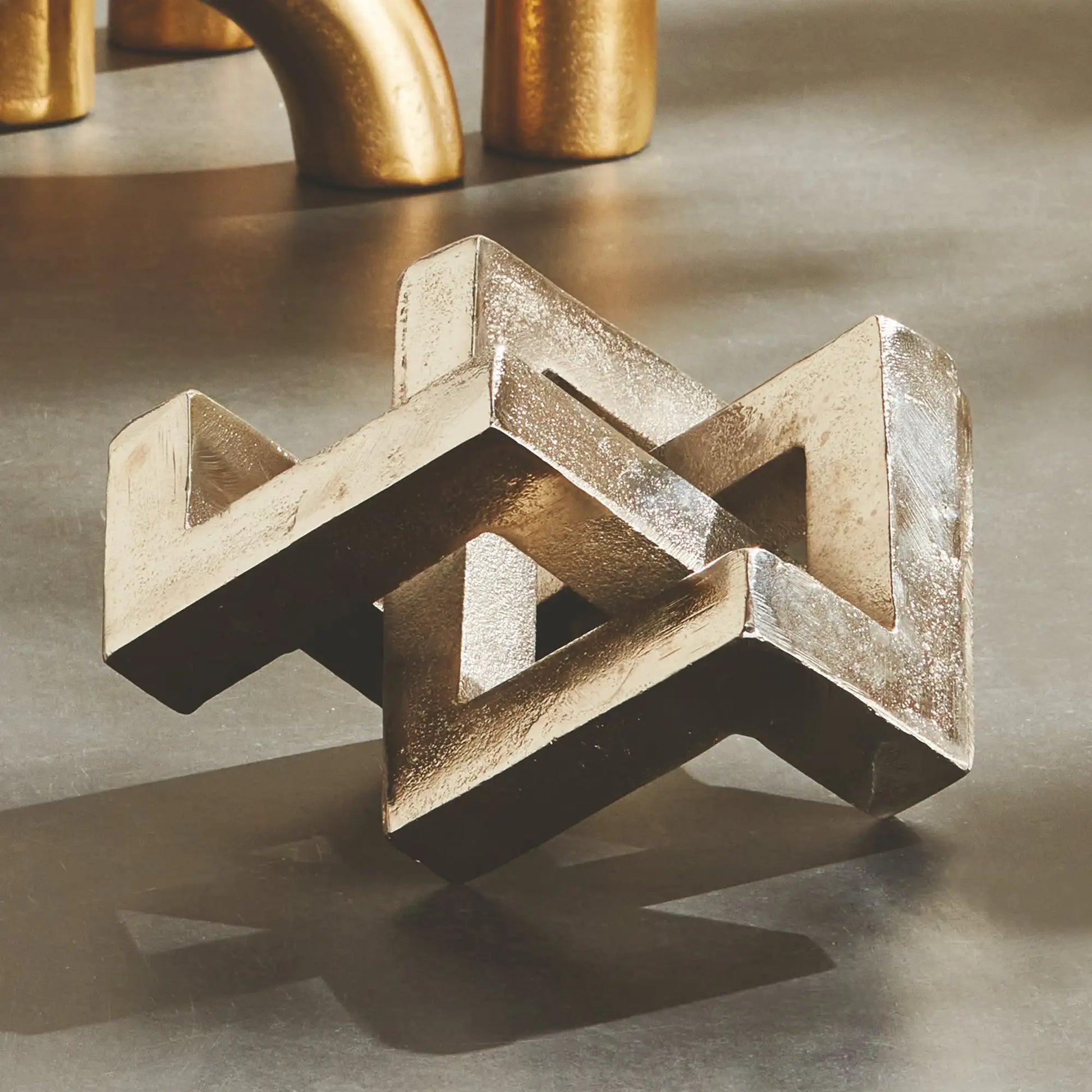 KEY SCULPTURE - view 2