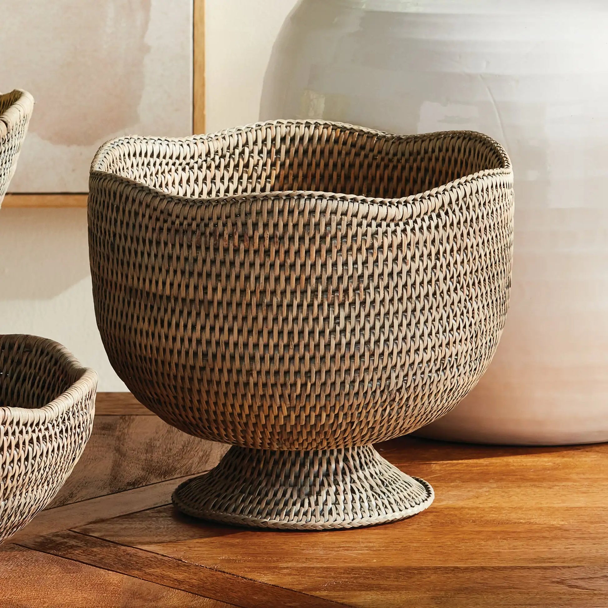 BURMA RATTAN FOOTED CACHEPOT - view 2