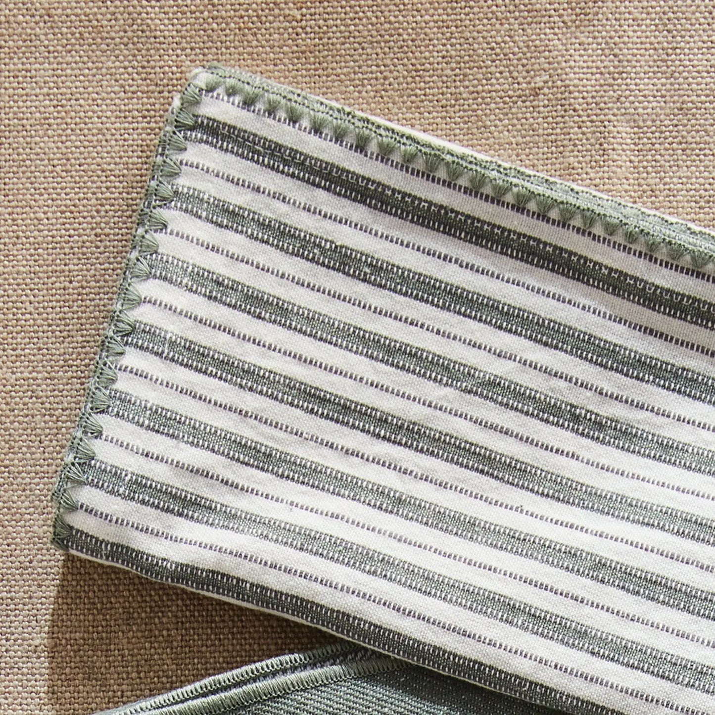 VINNIA DINNER NAPKINS, SET OF 4 - view 2