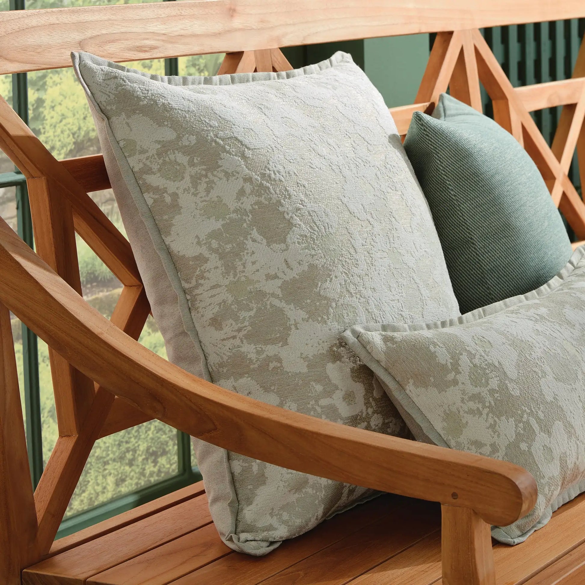 SOFIA SQUARE INDOOR-OUTDOOR PILLOW 24" - view 2