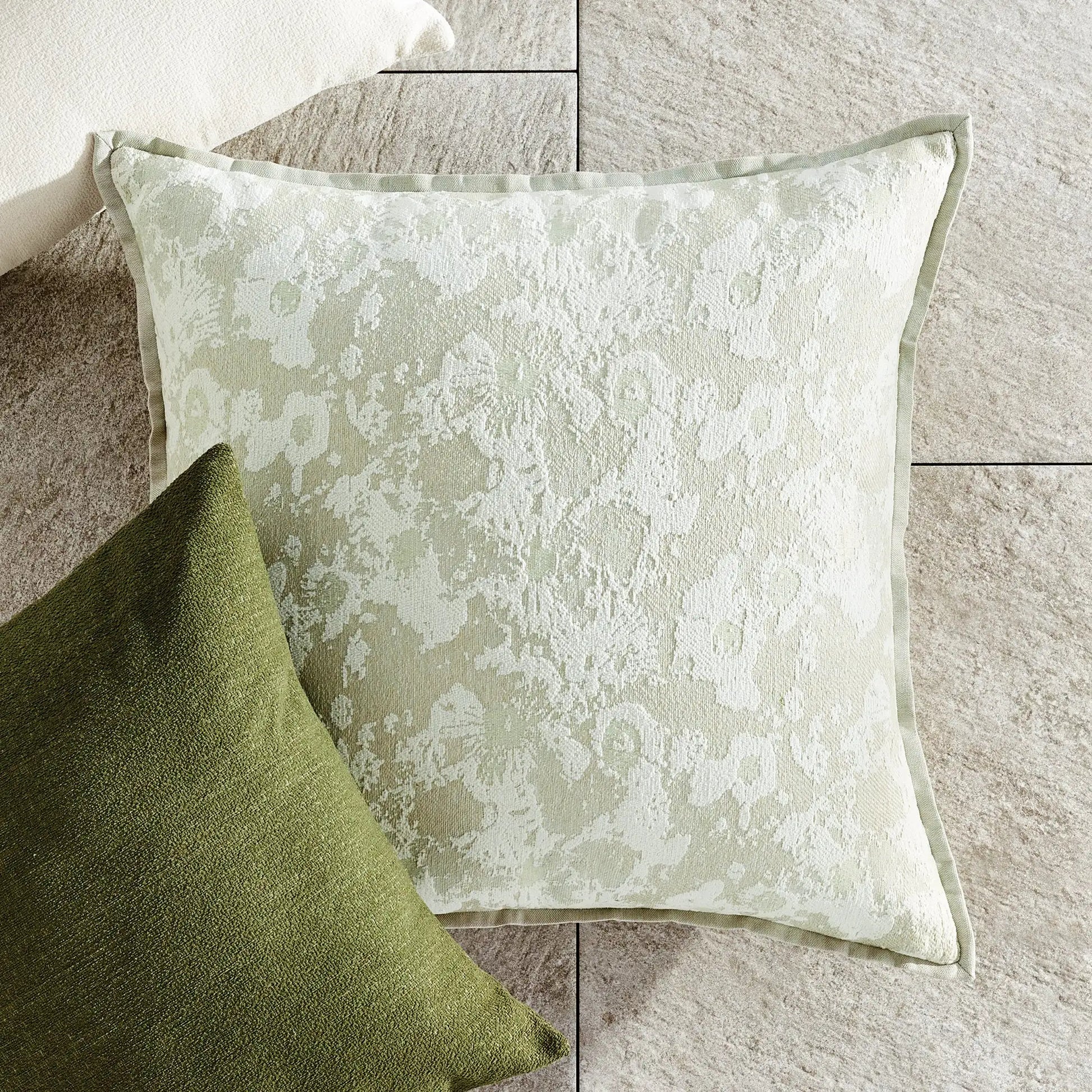 SOFIA SQUARE INDOOR-OUTDOOR PILLOW 24" - view 3