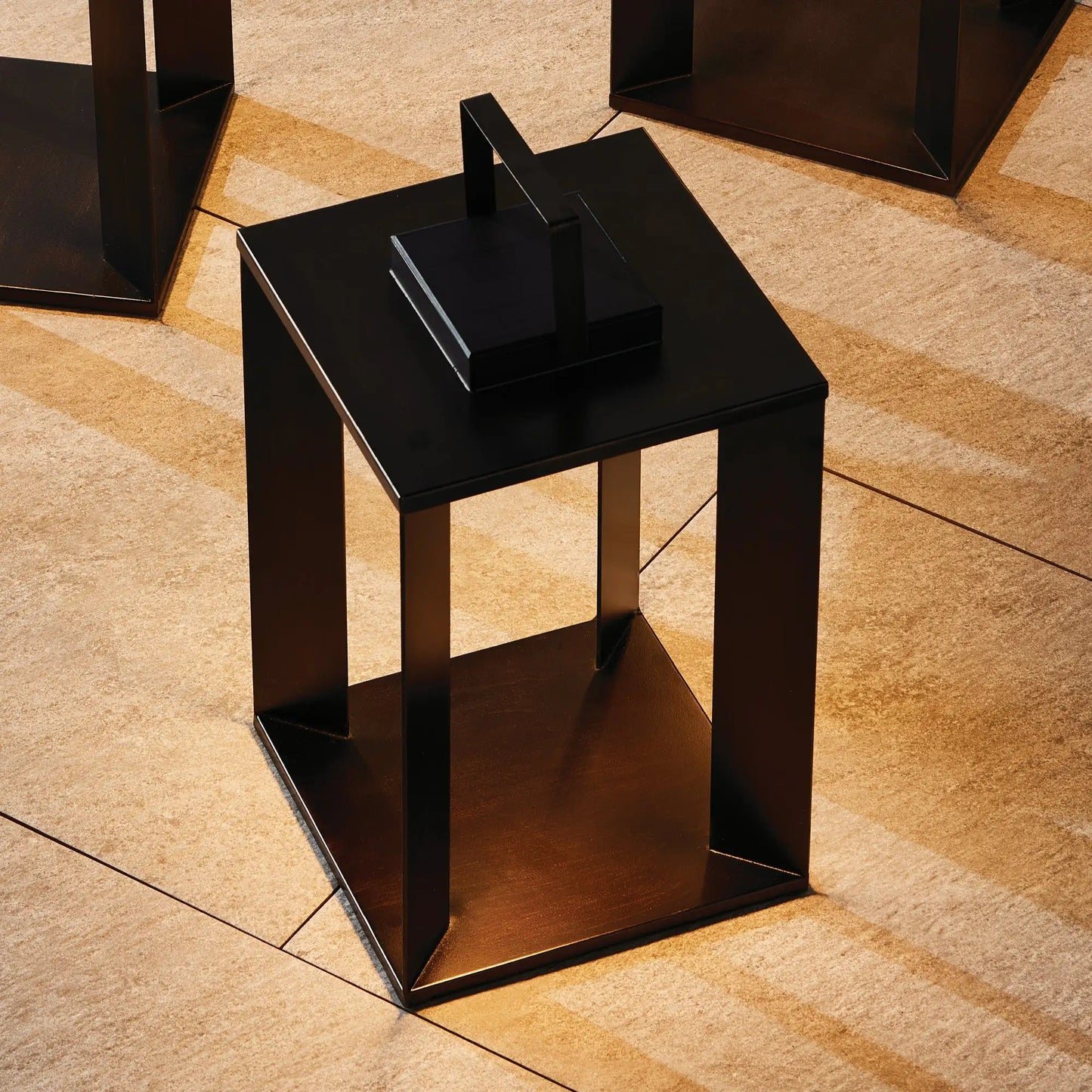 HANLEY SOLAR LED LANTERN 18" - view 2