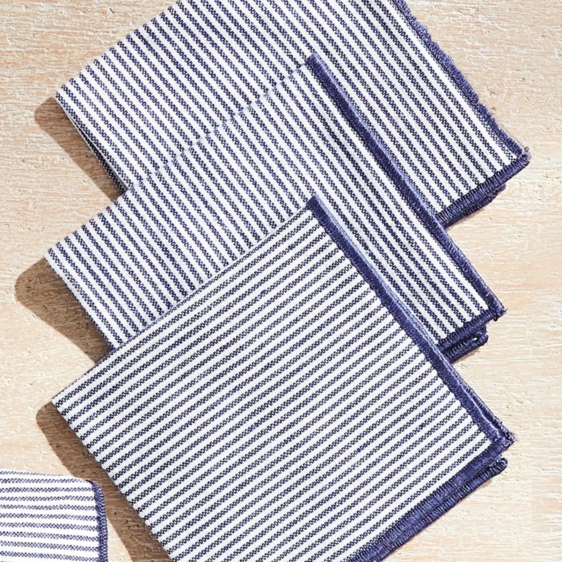 BARCLAY BUTERA VISTA COCKATIL NAPKINS, SET OF 4 - view 3