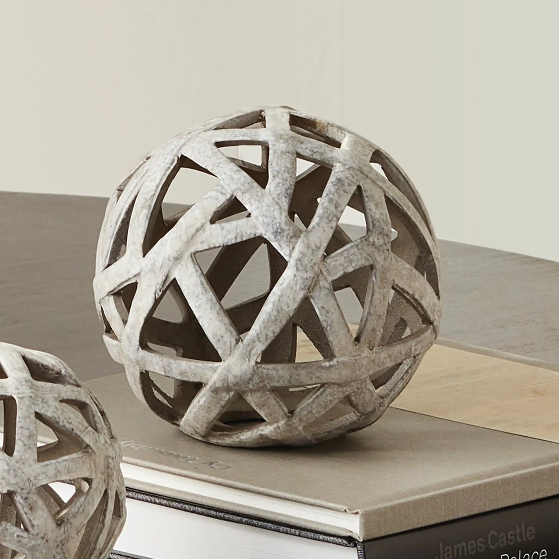 ALICIA ORB MEDIUM - view 2