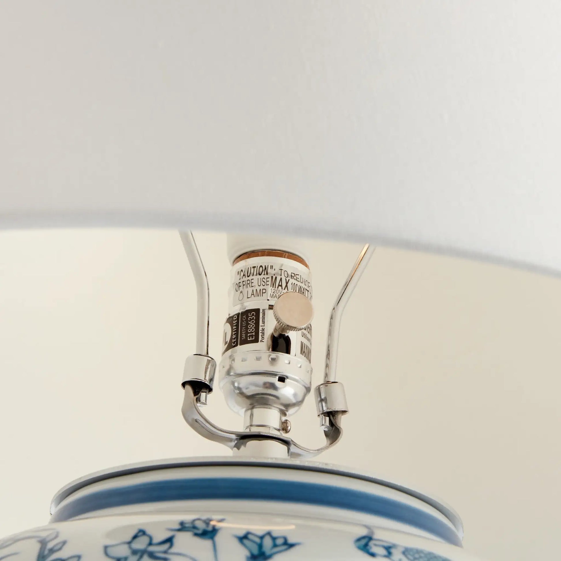 LISHA CHINOISERIE LAMP - view 2