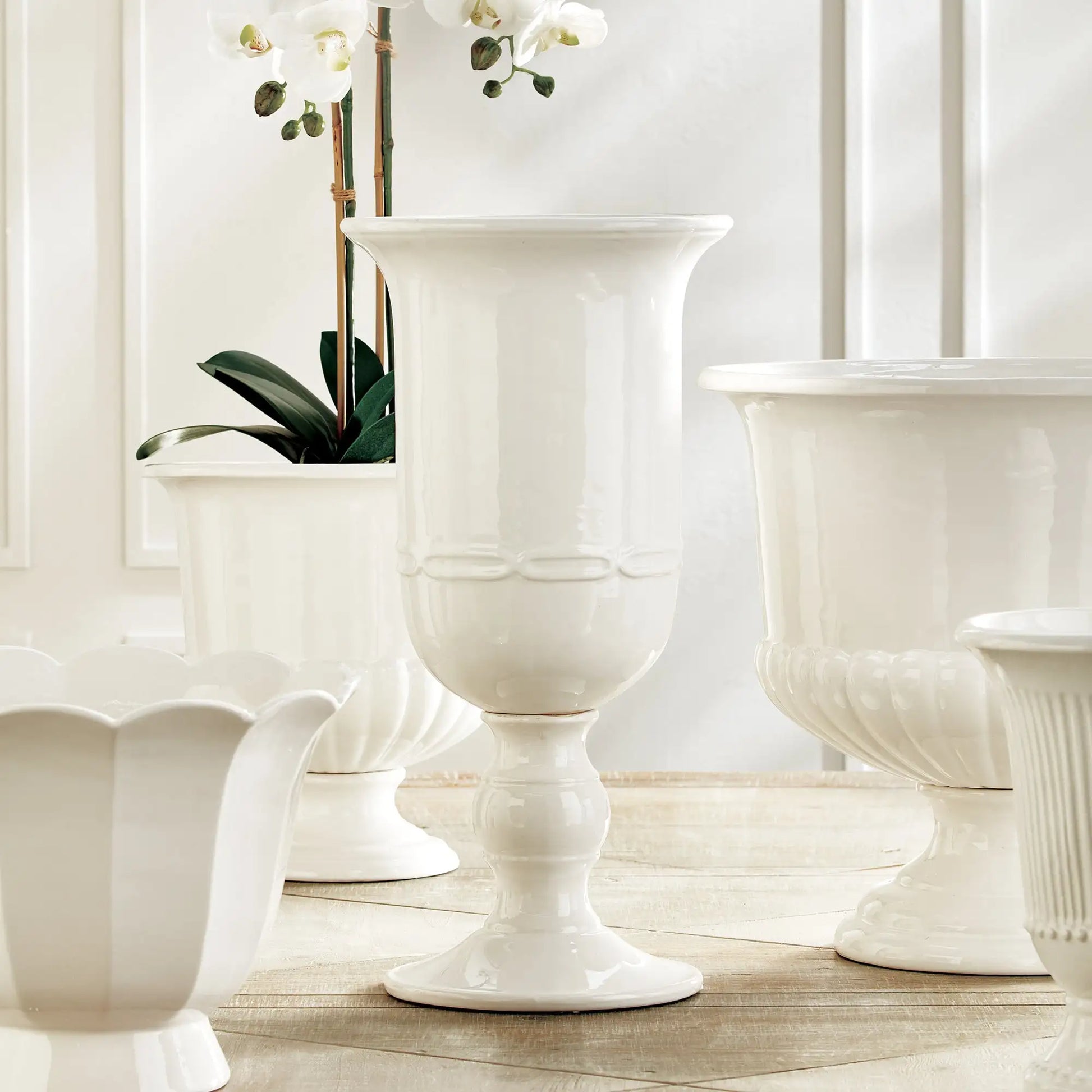 MIRABELLE PETITE PEDESTAL URN - view 2