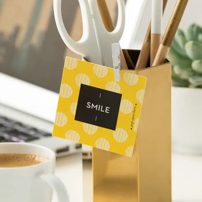 Thoughtfulls - SMILE Pop-open Affirmation Cards - 30 Count