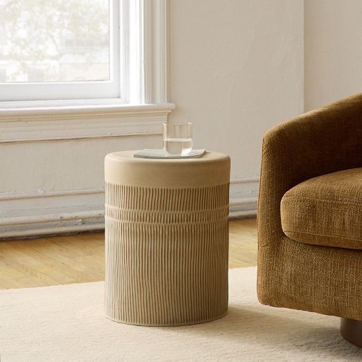 Ribbed ceramic shower side table