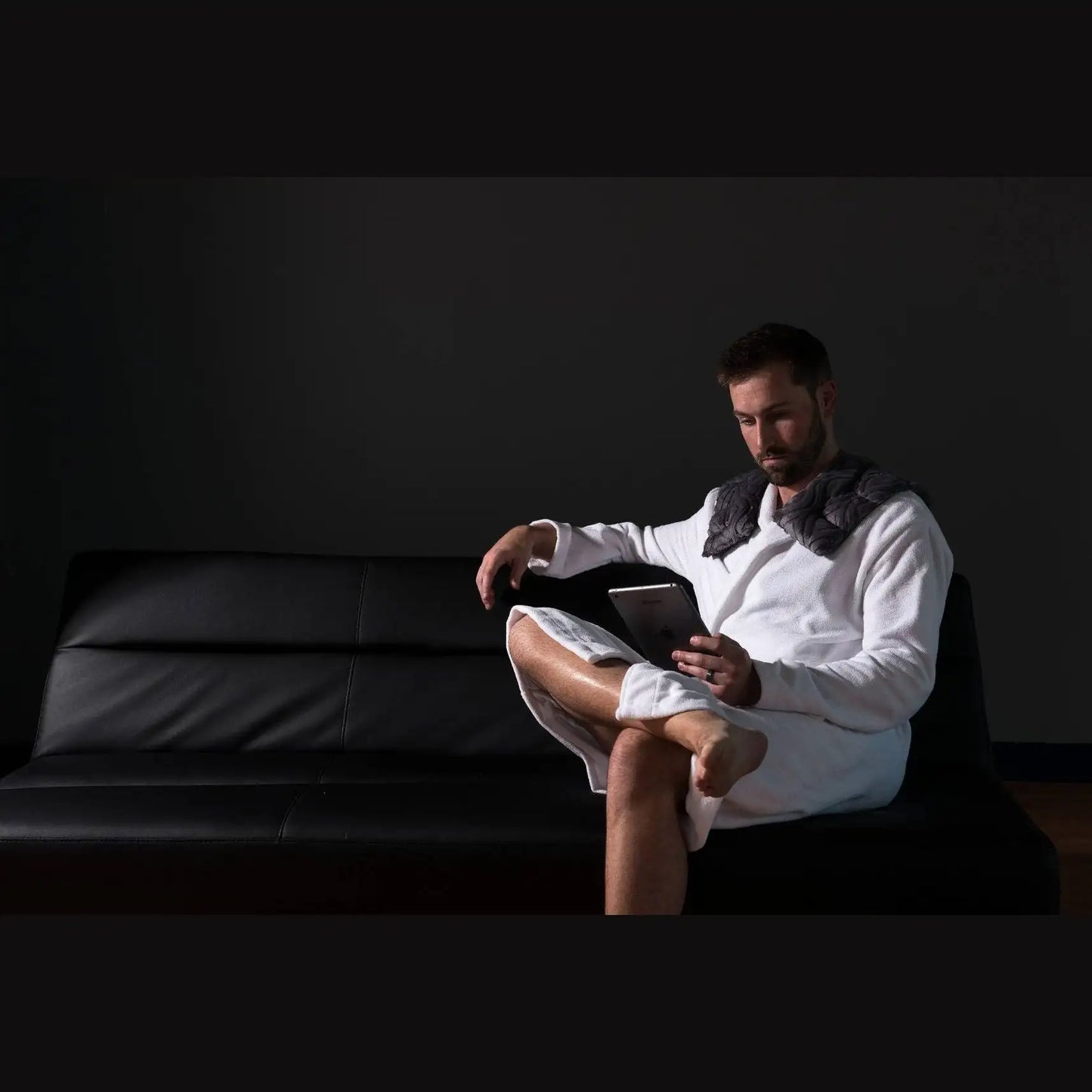 Luxury Therapeutics Shoulder Wrap - Retail Packaging