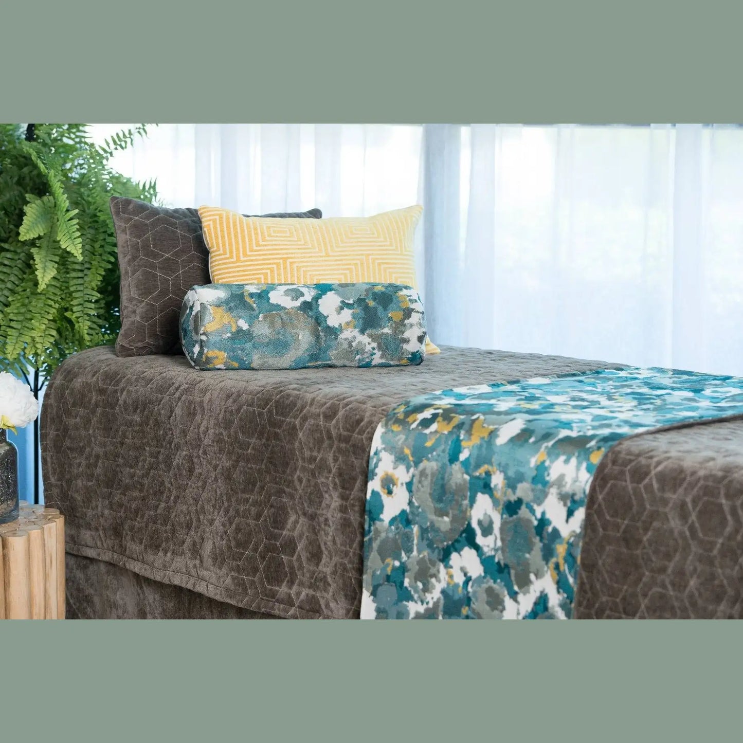 Luxury Therapeutics Table Scarf- Santorini Teal/Solid Graphite